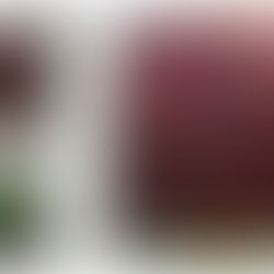 Green light wavelength-selective organic solar tech for greenhouses