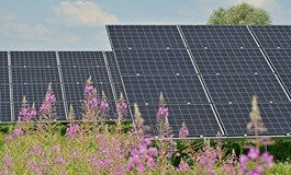 UK approves permits for 1.3GW English solar farm trio