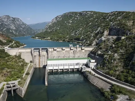 Bosnia's Federation net electricity output down 15% y/y in April