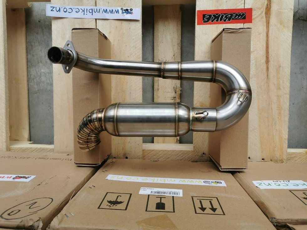 Thumbnail: Exhaust - Under Snake