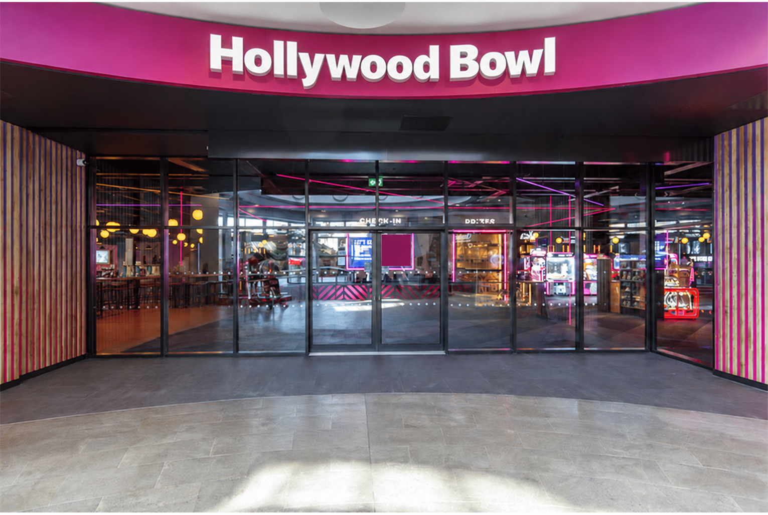 Hollywood Bowl Reading | Spin Raiders
