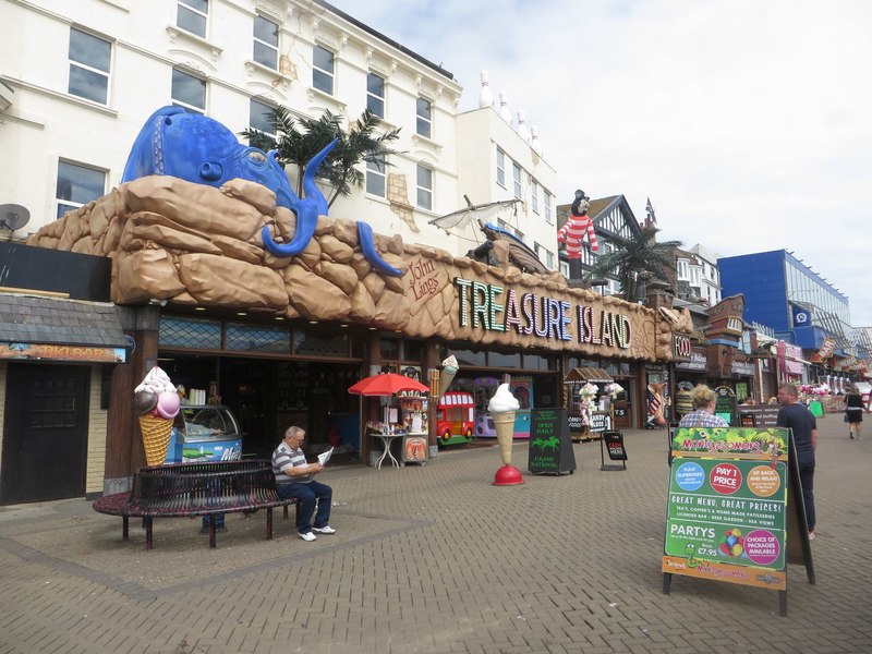 Treasure Island - Hemsby | Spin Raiders Arcade Directory