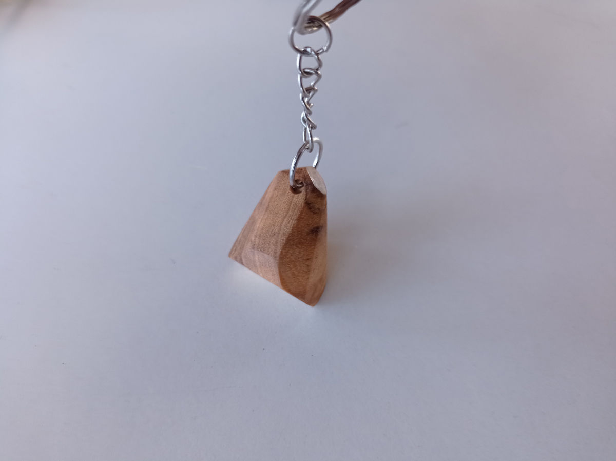 Llavero de madera de olivo