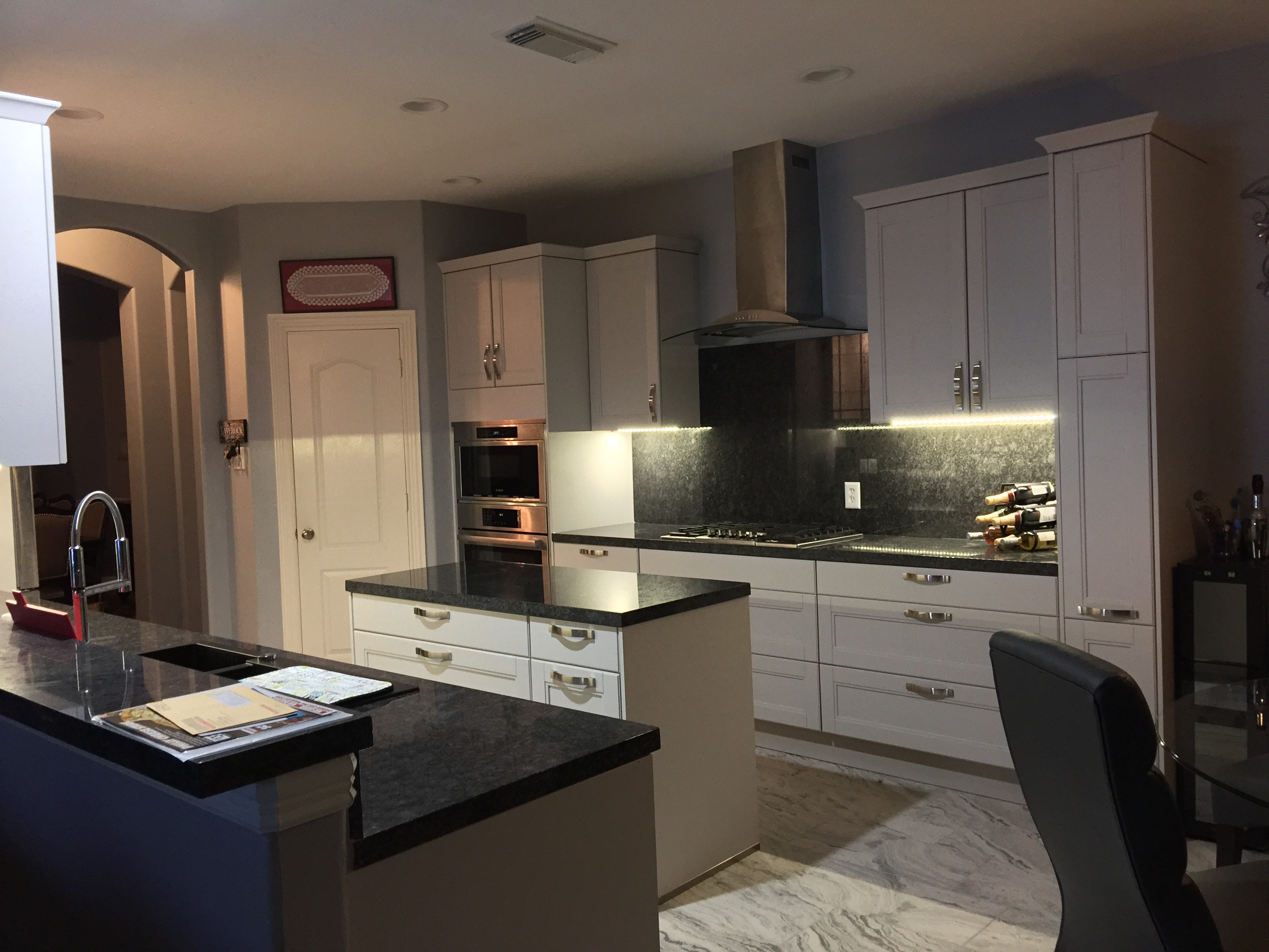Contemporary kitchen, Houston