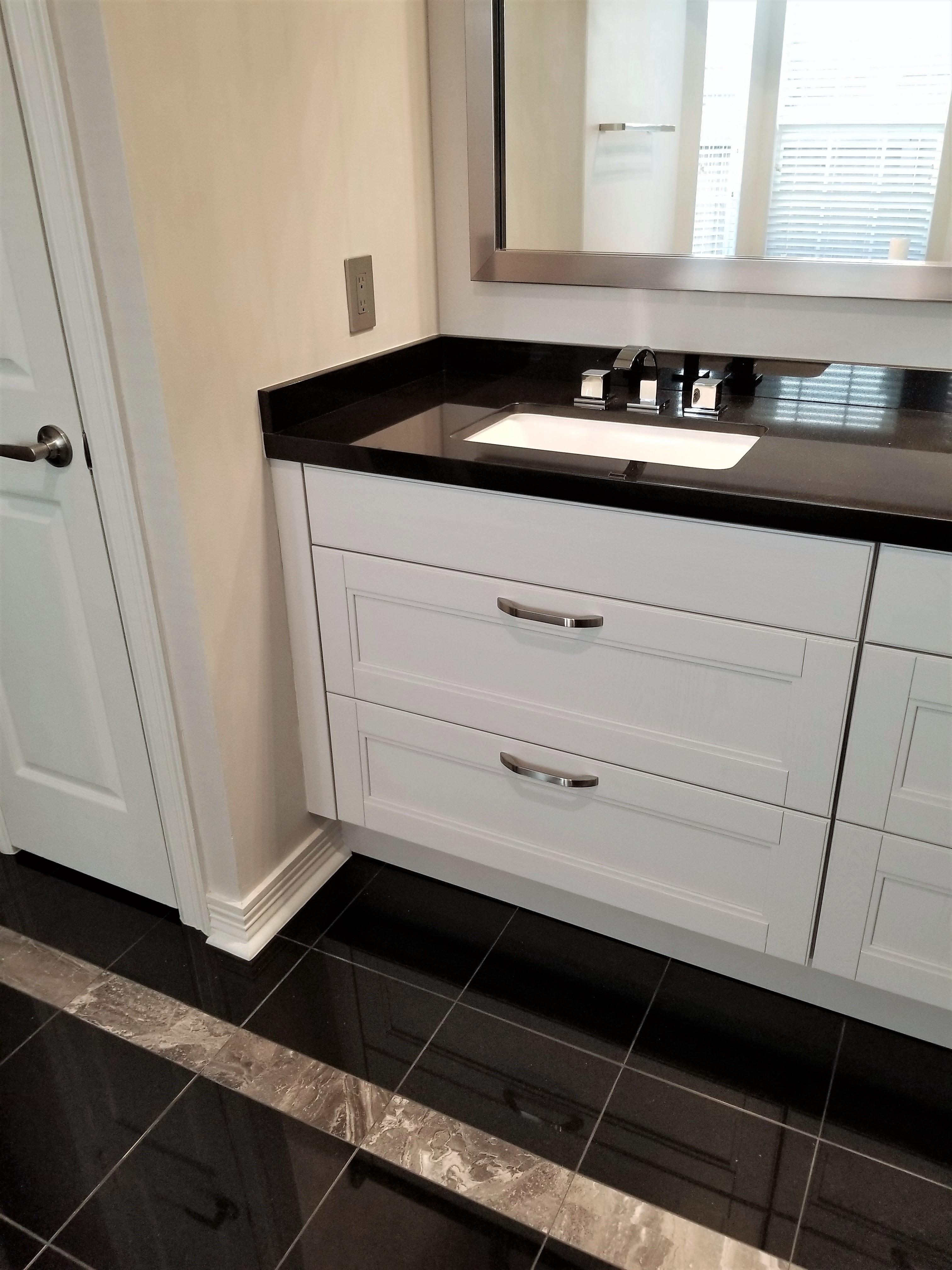 Bathroom floating cabinets