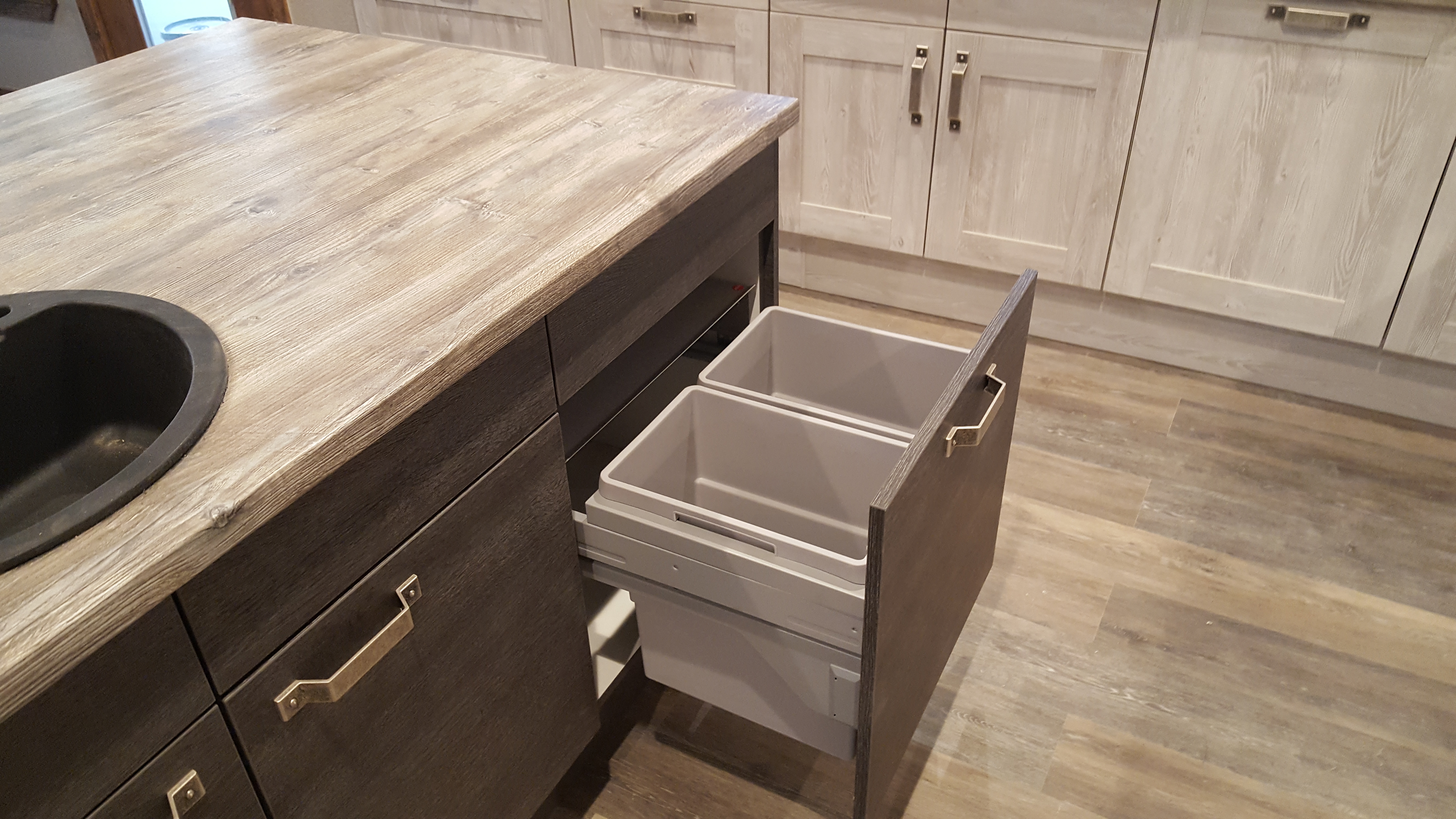 transitional texan kitchen, Katy