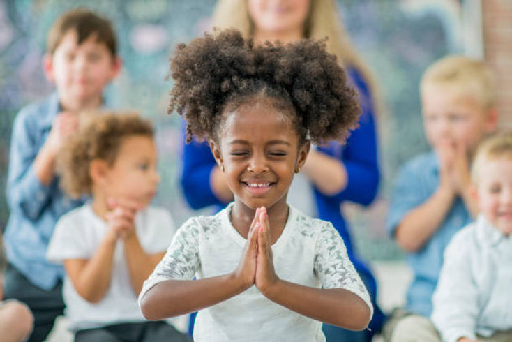 Kids Pray.jpeg