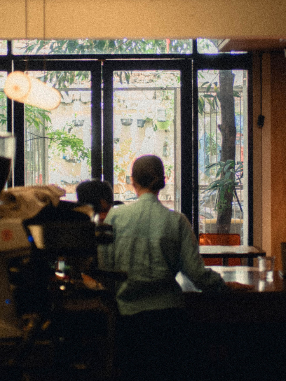 Hai tay DRAFTS-4.jpeg