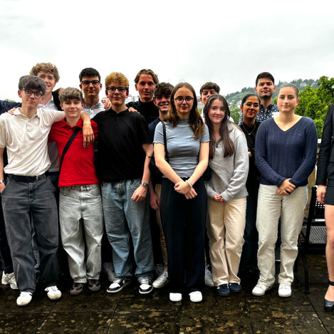 Ein Hurrikan auf der Bühne: Die Klasse 10b in 'Aufstieg und Fall der Stadt Mahagonny'