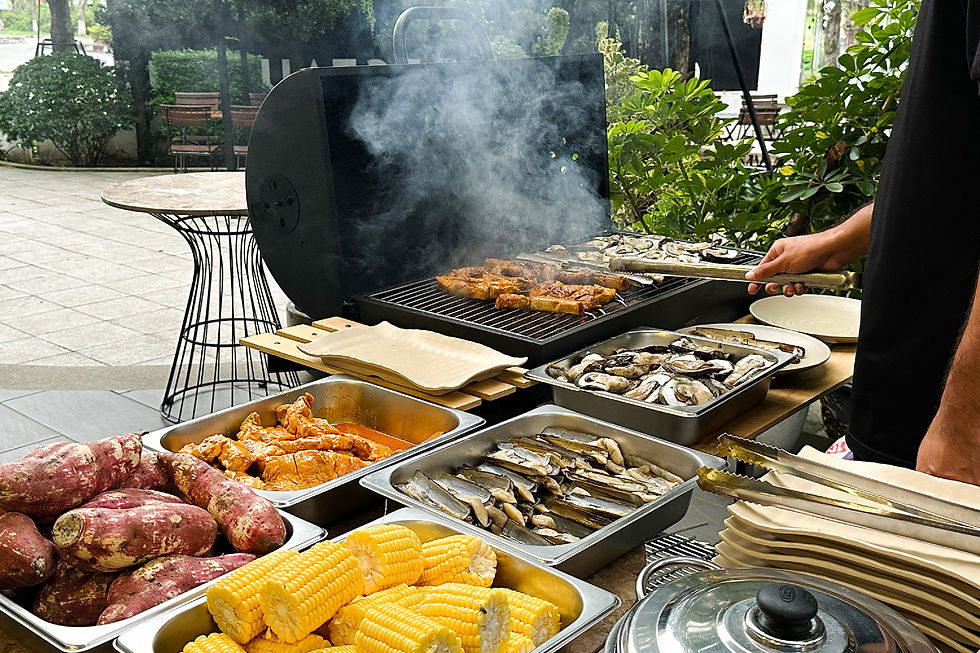 Tiệc BBQ ngoài trời với hải sản tươi ngon cùng không gian thoáng mát