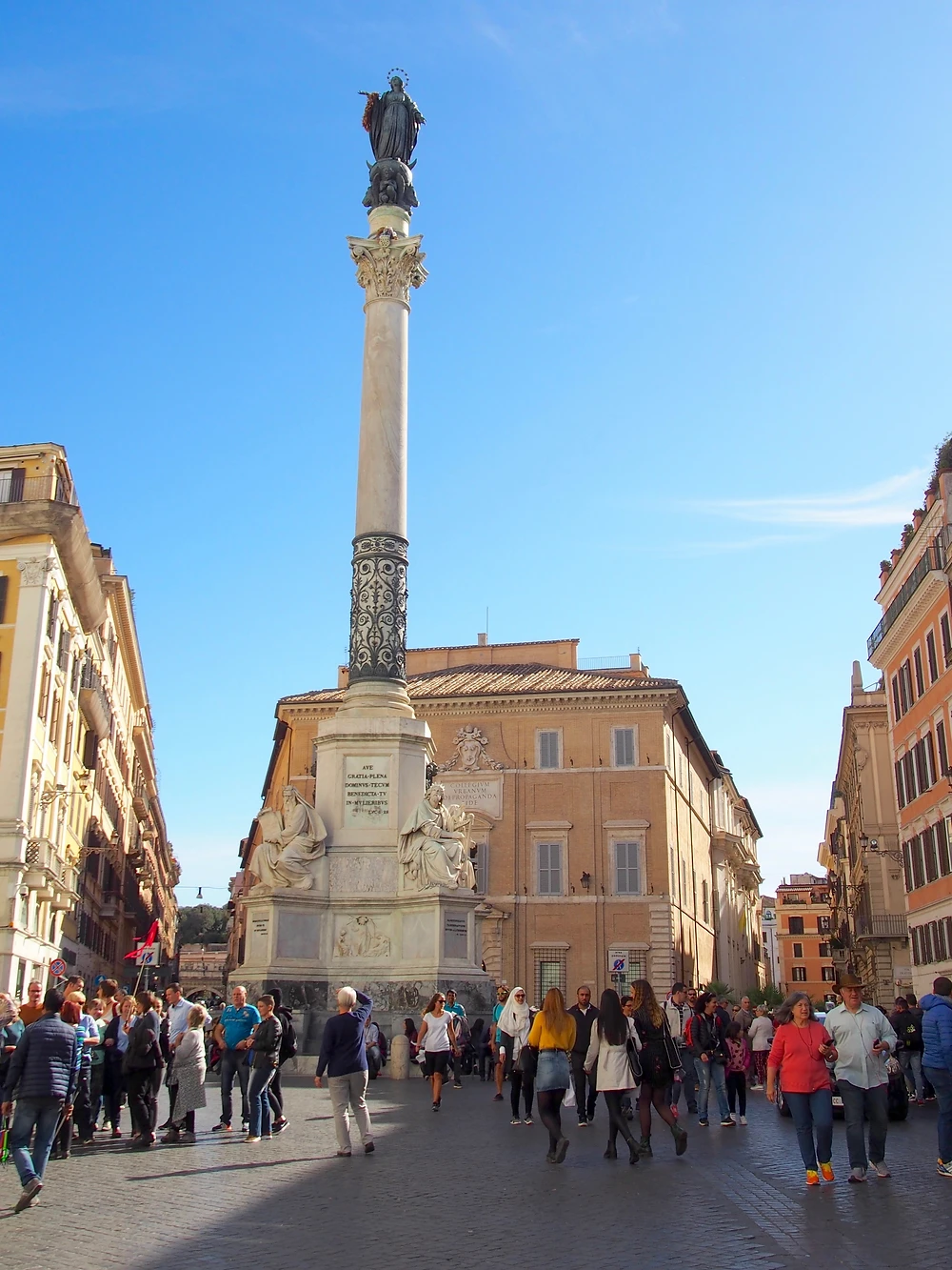 ローマの休日のロケ地へ イタリア ローマ フィレンツェ ピサ旅行記17 Column Of The Immaculate Conception スペイン広場 バルカッチャの噴 ローマの休日のロケ地へ イタリア ローマ フィレンツェ ピサ旅行記17 Column Of The Immaculate Conception スペイン広場 バルカッチャの噴