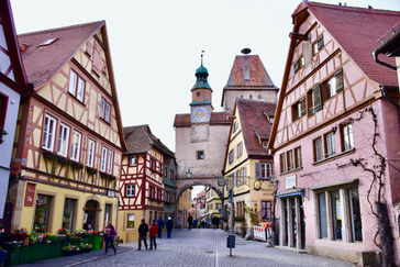 日帰りローテンブルク②完 / 聖ヤコブ教会, 旧市庁舎, マルクトプラッツ, マルクス塔とレーダーアーチ, 屋根付き橋