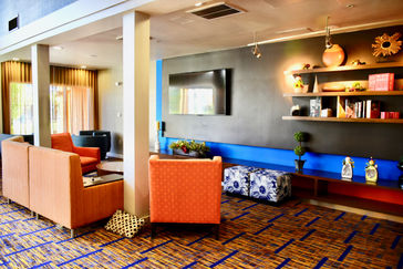 空港近くのコートヤードバイマリオットホテル オイスターポイントウォーターフロント(Courtyard by Marriott San Francisco Airport/Oyster Point Wa