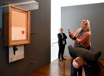 DBポイントで行く☺︎ バンクシー シュレッダー作品[愛はゴミ箱の中に]を観に バーデンバーデン日帰り旅行✨/ フリーダー・ブルダ美術館(Museum Frieder Burda)