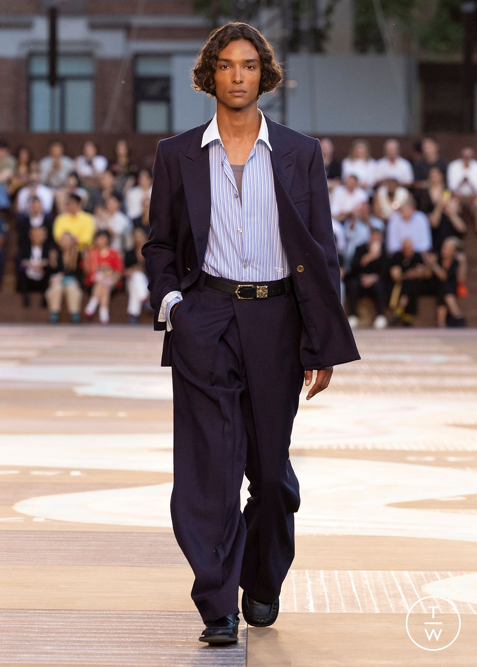 Look 1