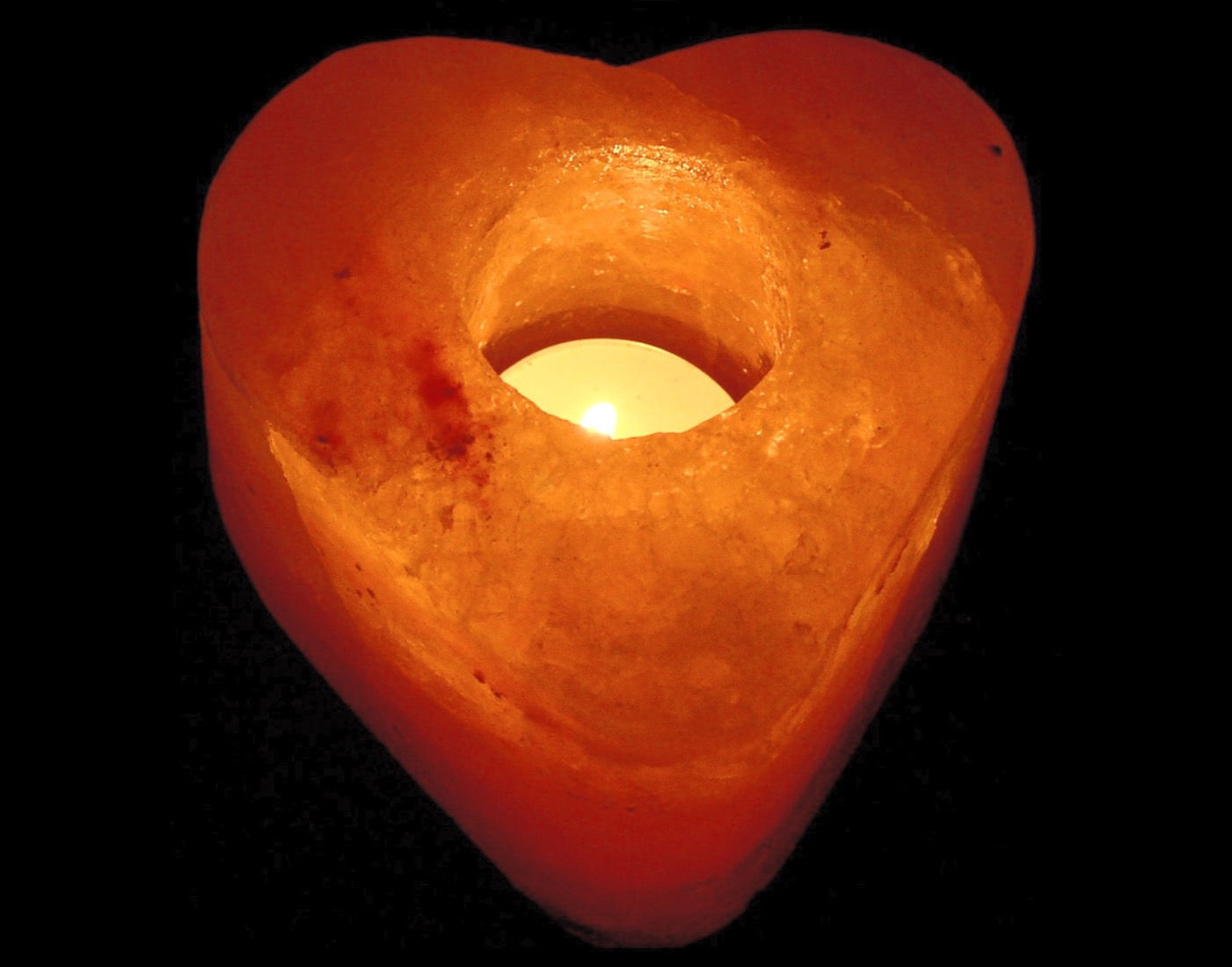 Heart Shape Rock Salt Candle Holder from Salty Lamps