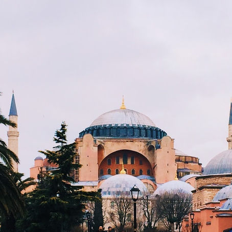 Istanbul, Turkey: 10 Foods to Try During Your Trip to Istanbul