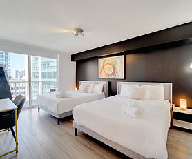 Two Queen Bed l Sofa Bed in Brickell | Pool | Gym