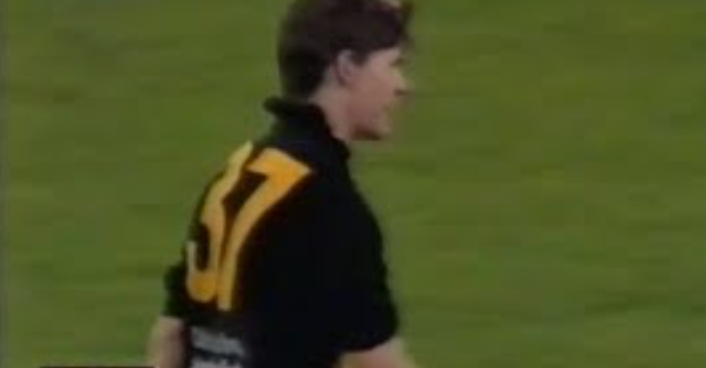 Teenager Damien Ryan booted a goal in the opening seconds.