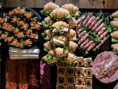 Виїзне святкування дня народження у Львові – компанія «КЕЙТЕРИНГ ЛЬВІВ» візьме всі турботи на себе!