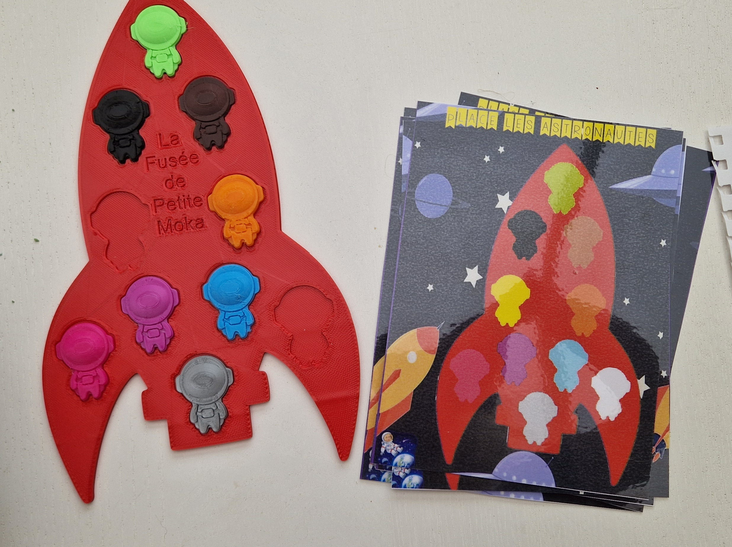 Fusée et ses astronautes 