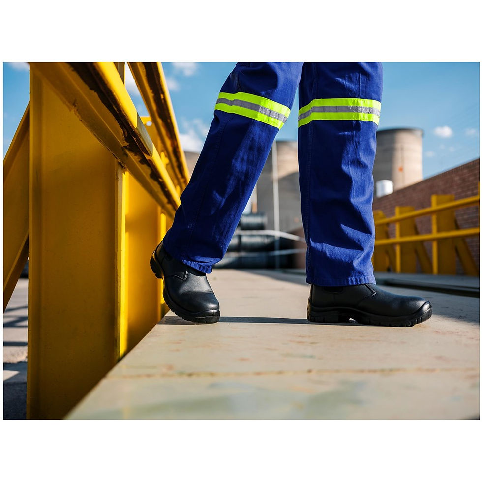 Thumbnail: Craftsman Chelsea Boot Steel Toe Cap