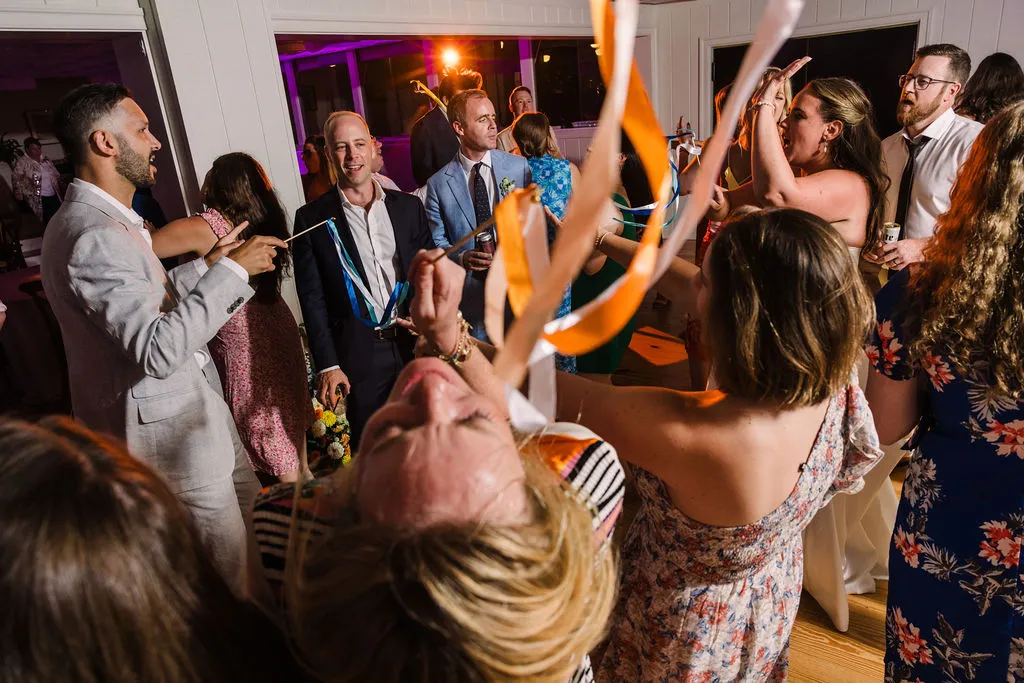 wedding guests dancing