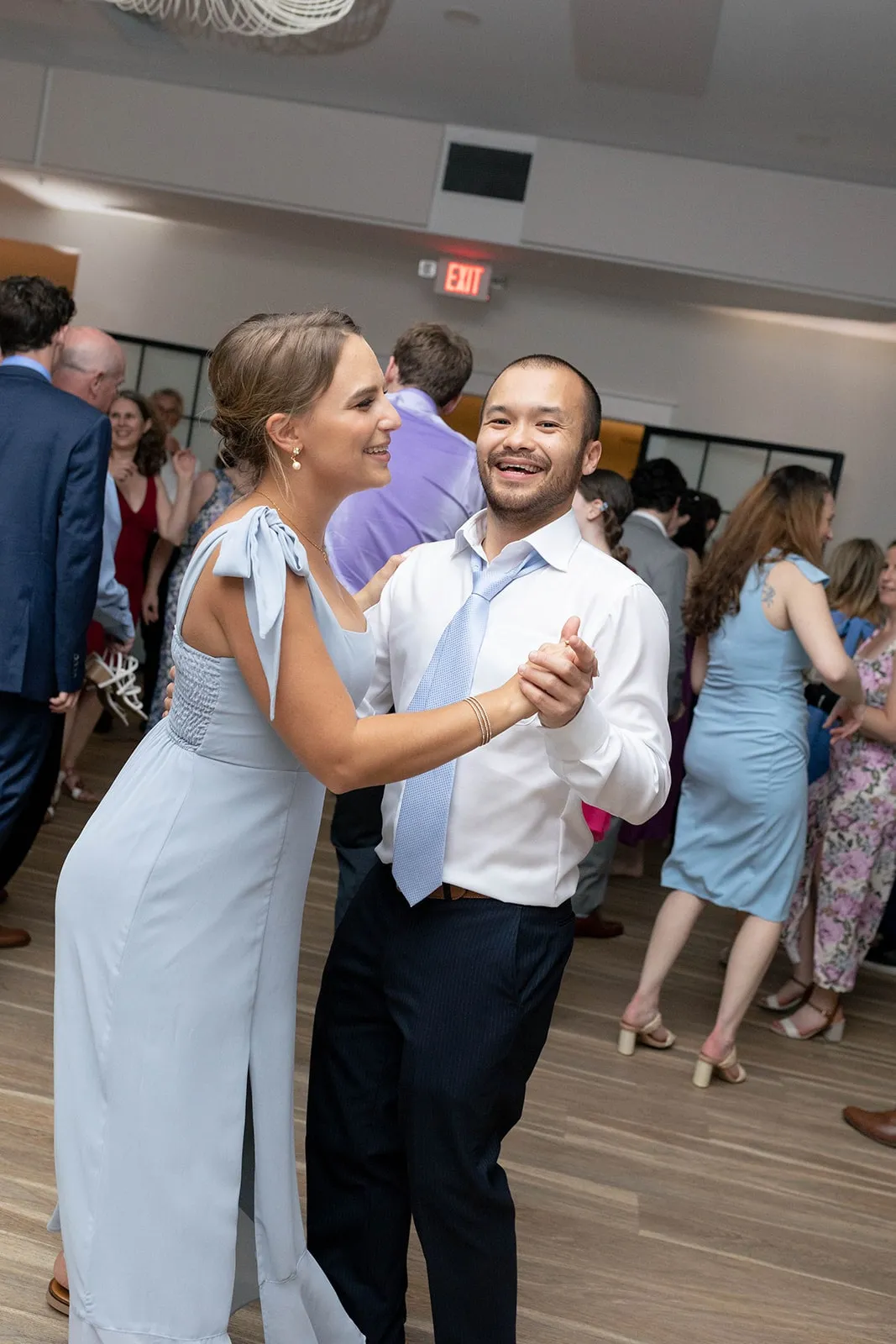 young couple dancing at wedding