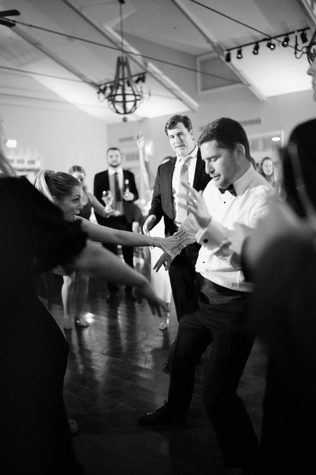 wedding guests dancing