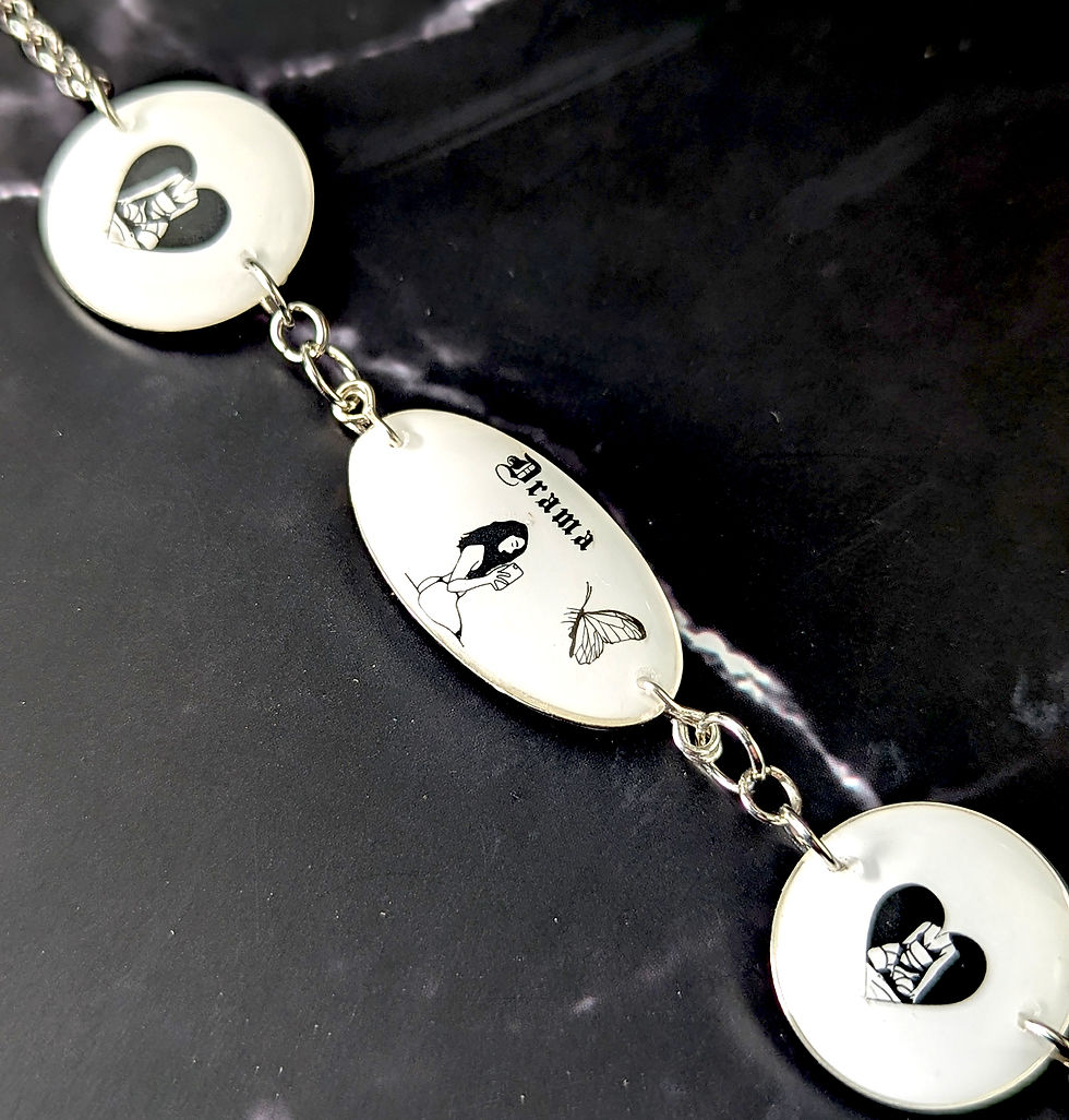 Thumbnail: Femme Fatale Bracelet 4