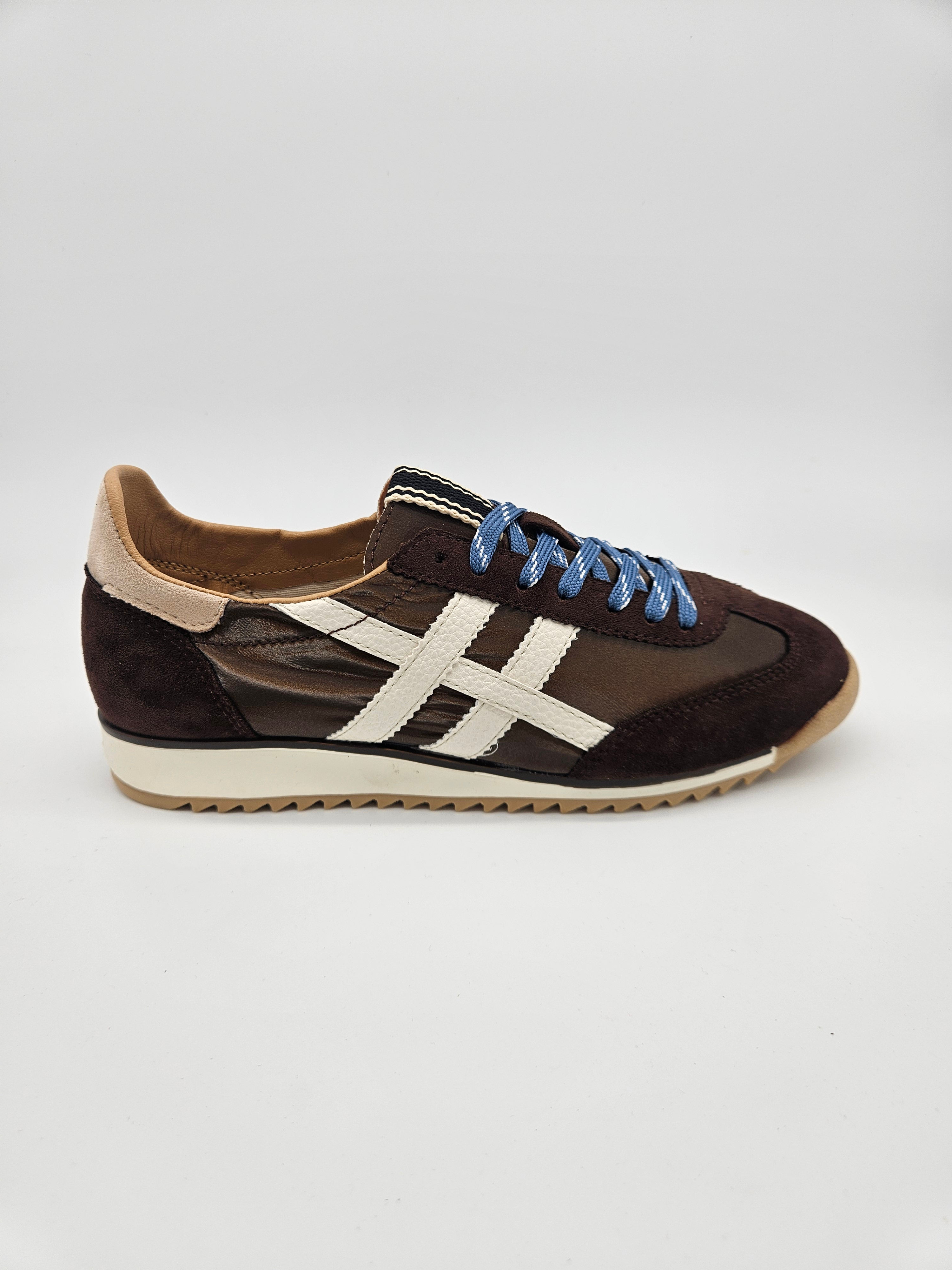 Zapatilla Estocolmo cafe