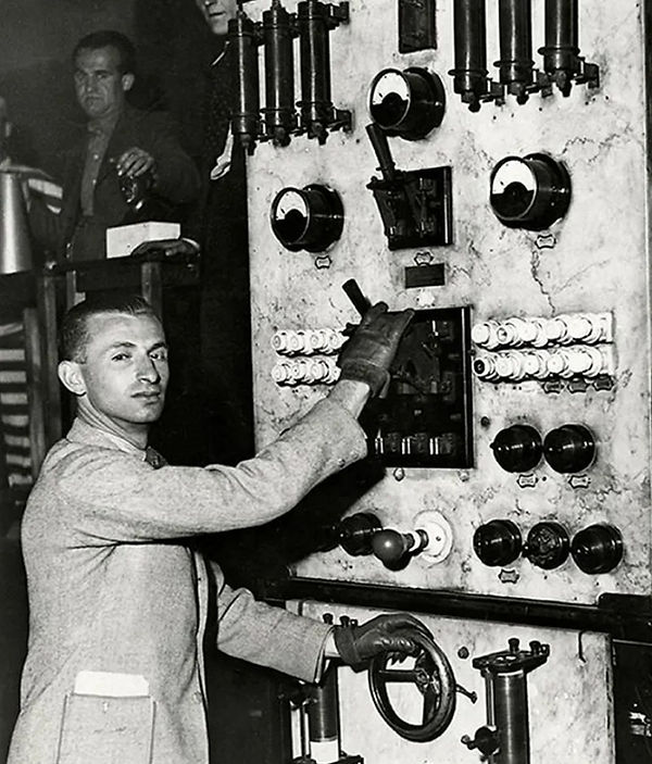 Stephen Pribil machine apparatus.jpg