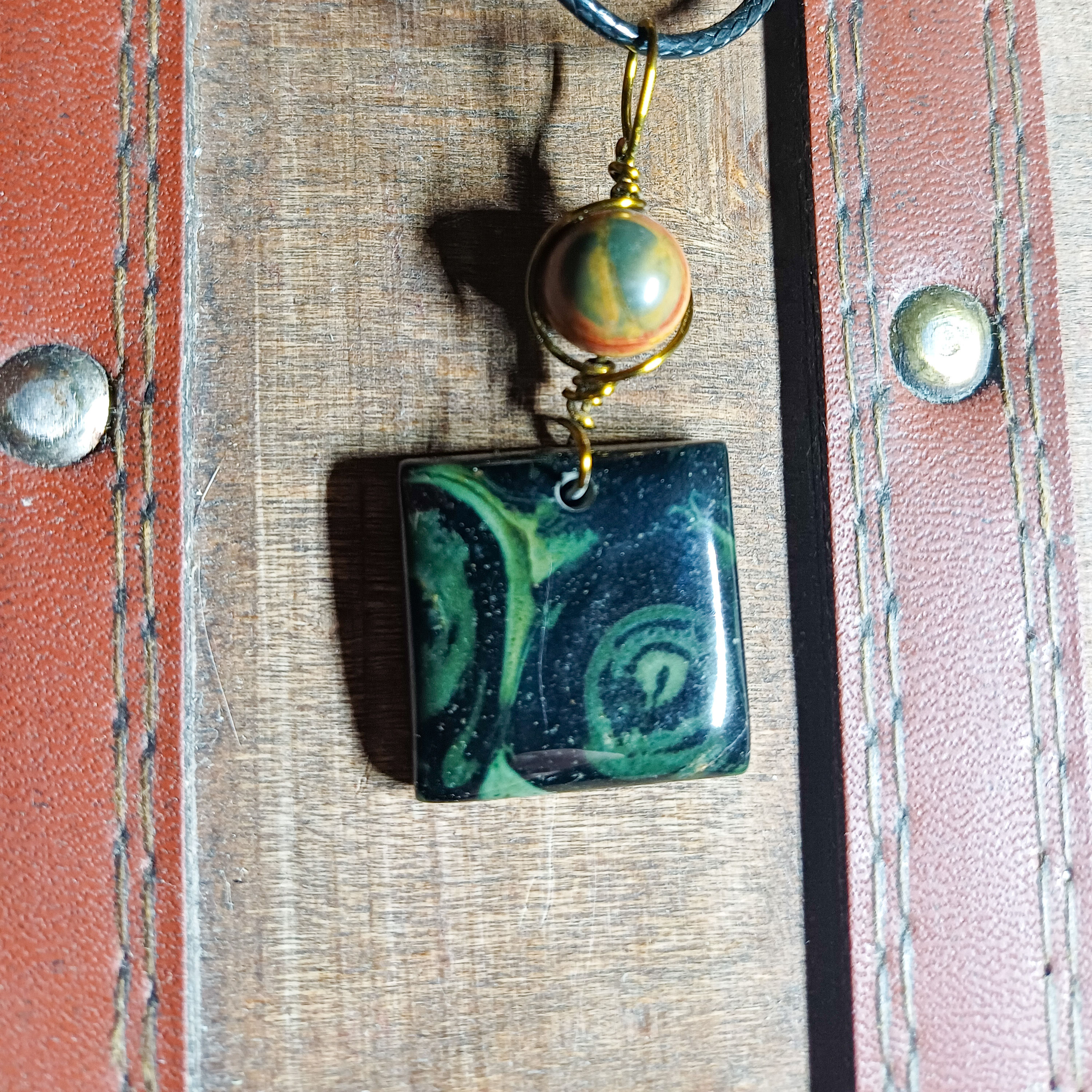 simplicité jaspe kambaba