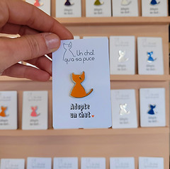 pins_chat_orange (4).jpg