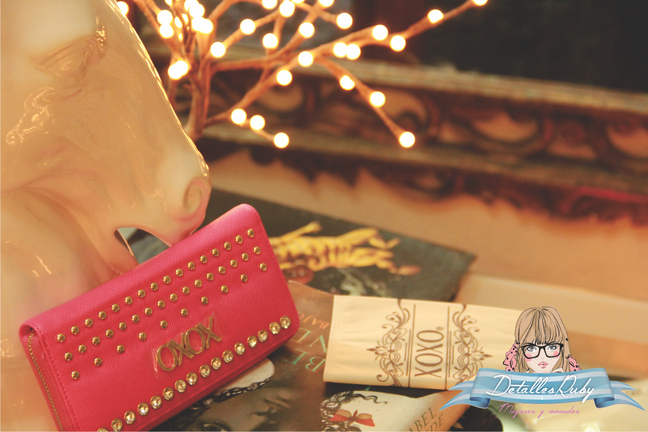 Cartera marca XOXO color rosa