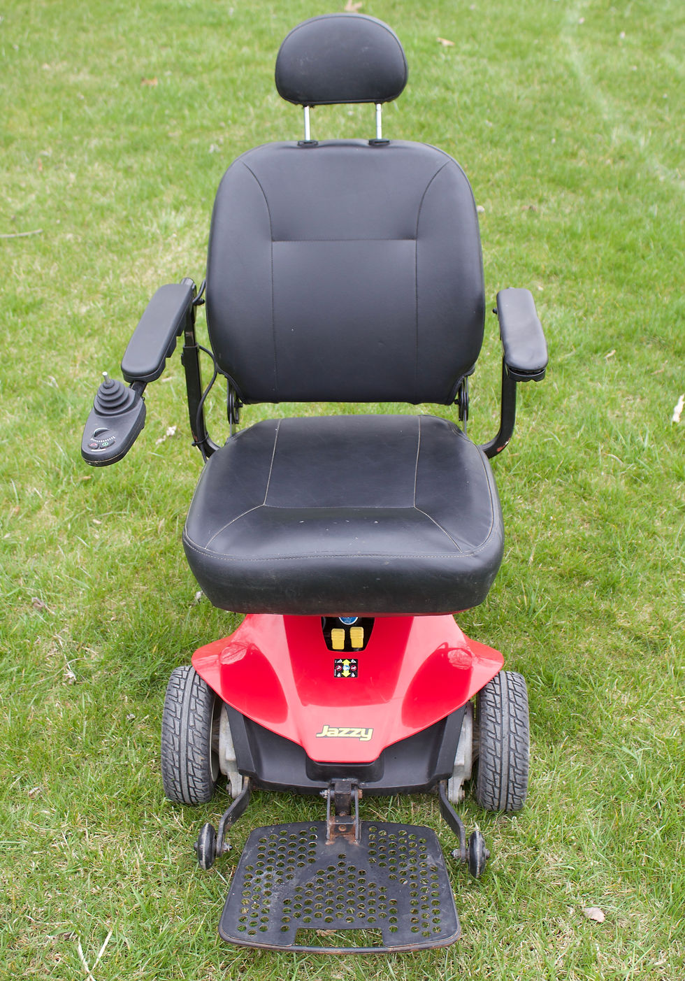 Jazzy Elite ES Red/Black Seat
