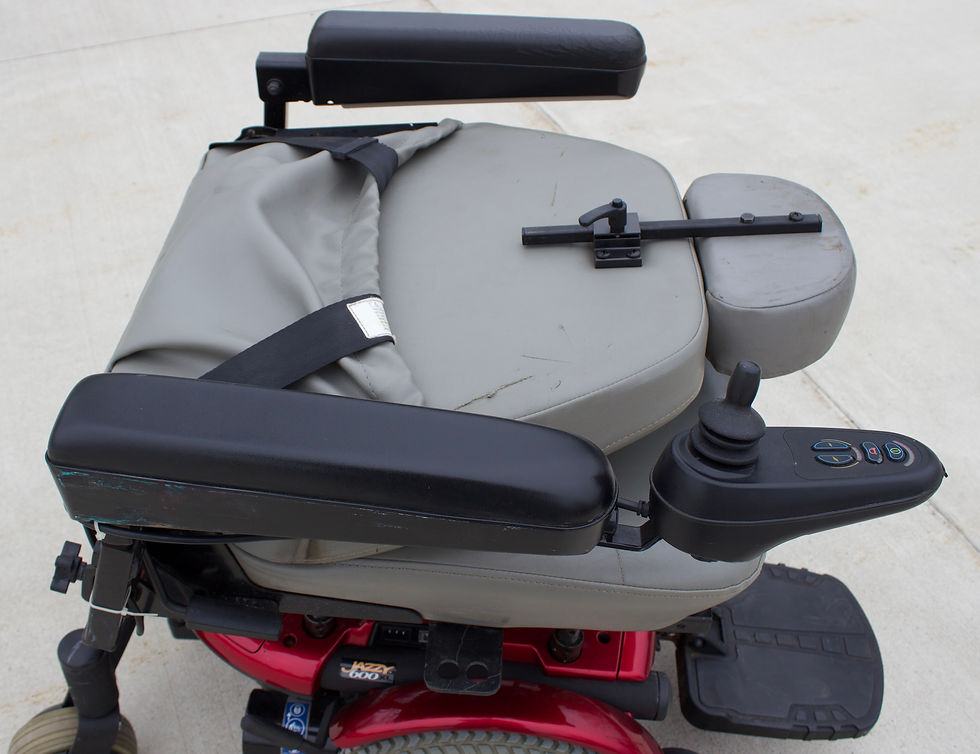 Thumbnail: Jazzy 600 XL Red/Grey Seat