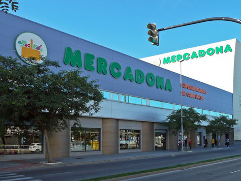 Mercadona abre vaga de Auxiliar de Manutenção com formação remunerada e progressão salarial até 20.465,10 euros anuais 