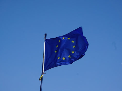 Salário de até 6.758 EUR por mês: União Europeia abre concurso para cargo permanente como administrador AD5