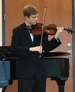 Daniel Ziesemer, violin