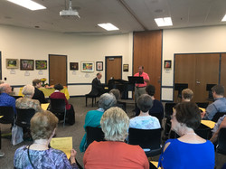Dennis Smith with audience, Oct