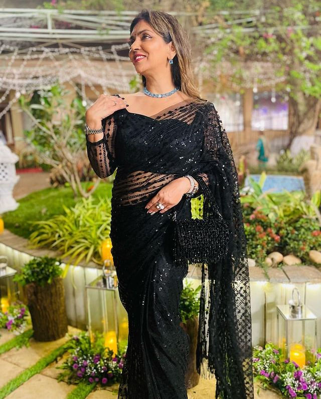 Buy black Color thread work saree