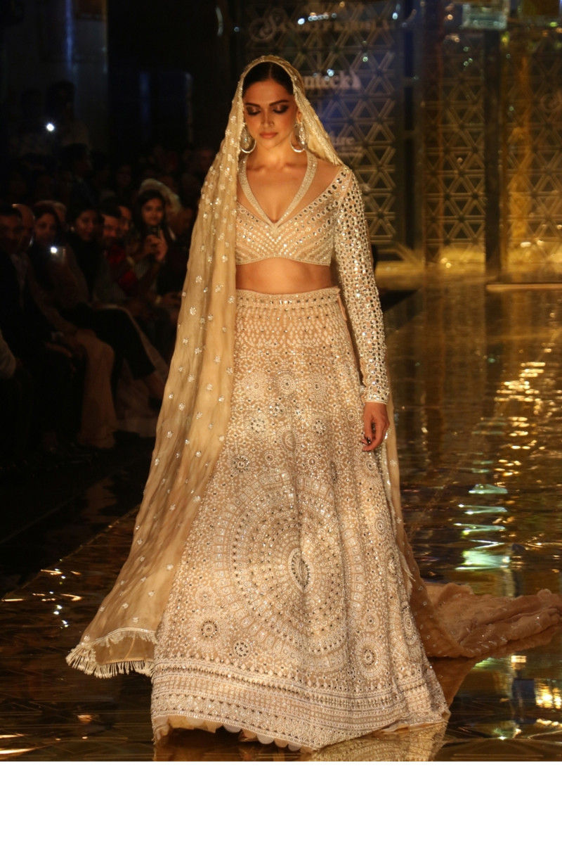 Latest Trending Bollywood Style  Lehenga Choli