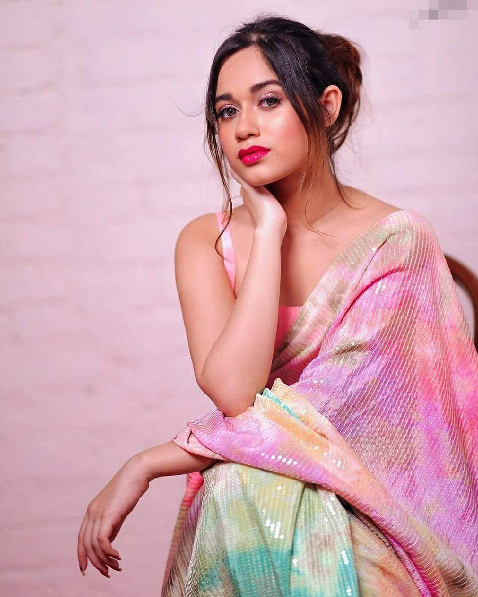 Jannat Zubair Wear Designer Sequence Work Saree
