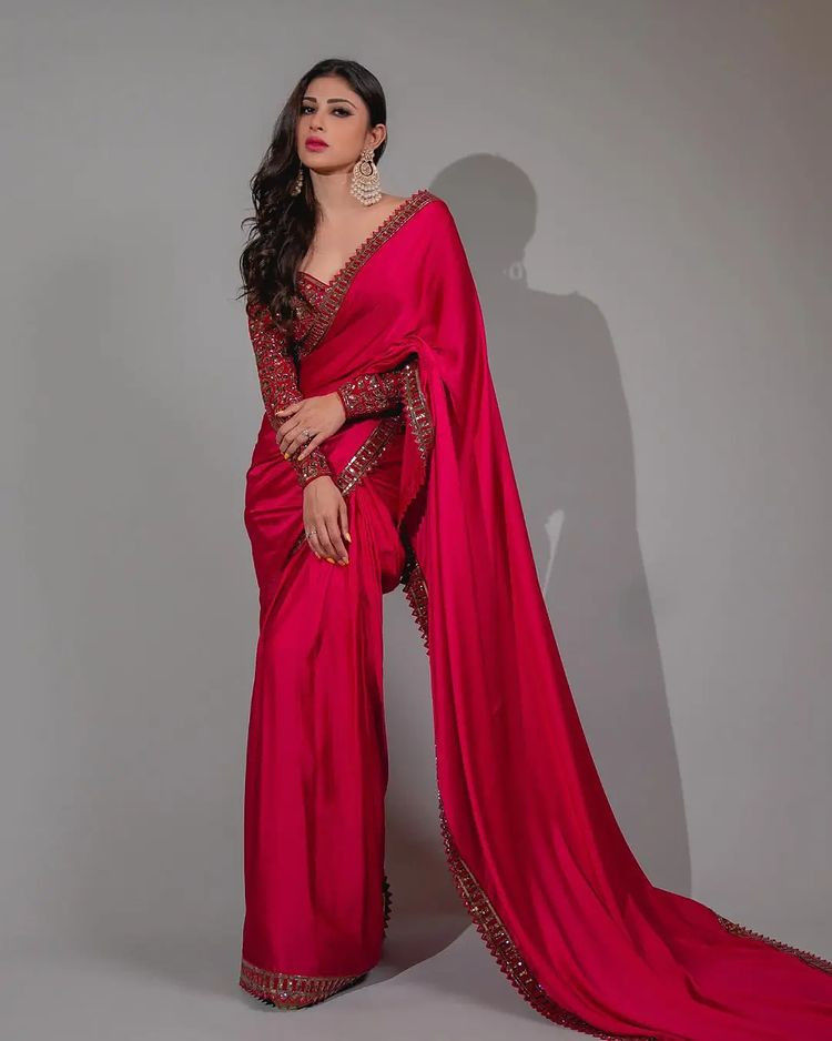 Mouni Roy Looks Ravishing in Red Bollywood Saree