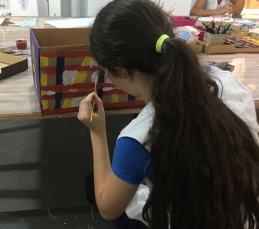3. Turma de Arte, Pintura das Caixas-1ºSemestre_2018.JPEG