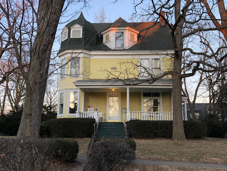 TRADITIONAL IN-PERSON ESTATE SALE