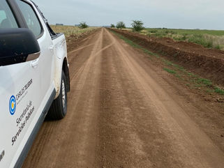 TAREAS DE LIMPIEZA Y MANTENIMIENTO EN CAMINOS RURALES DE CARLOS TEJEDOR