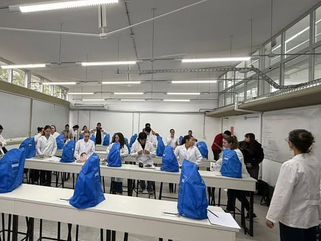 ESTUDIANTES DE TRES LOMAS REALIZARON PRÁCTICAS DE LABORATORIO EN LA UNLPAM