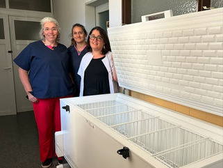 NUEVO REFRIGERADOR PARA VACUNAS EN EL HOSPITAL MUNICIPAL DE SALLIQUELÓ